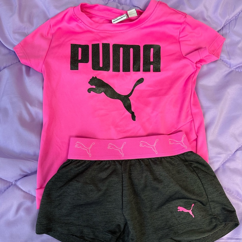 Toddler girls two-piece Puma short set